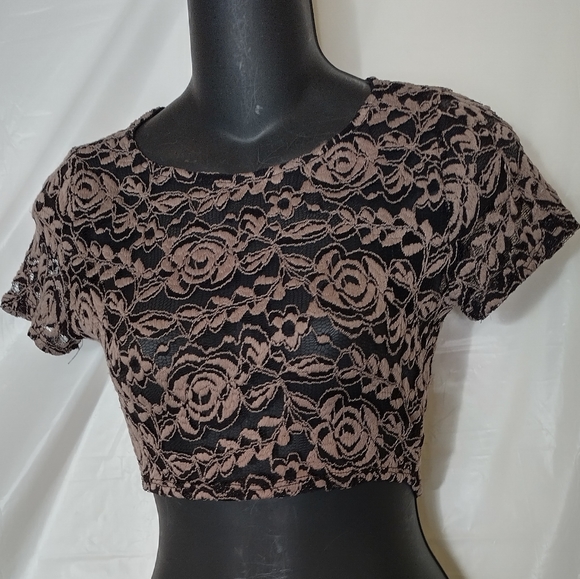 Lux LA Lacey Crop Top - Picture 1 of 4